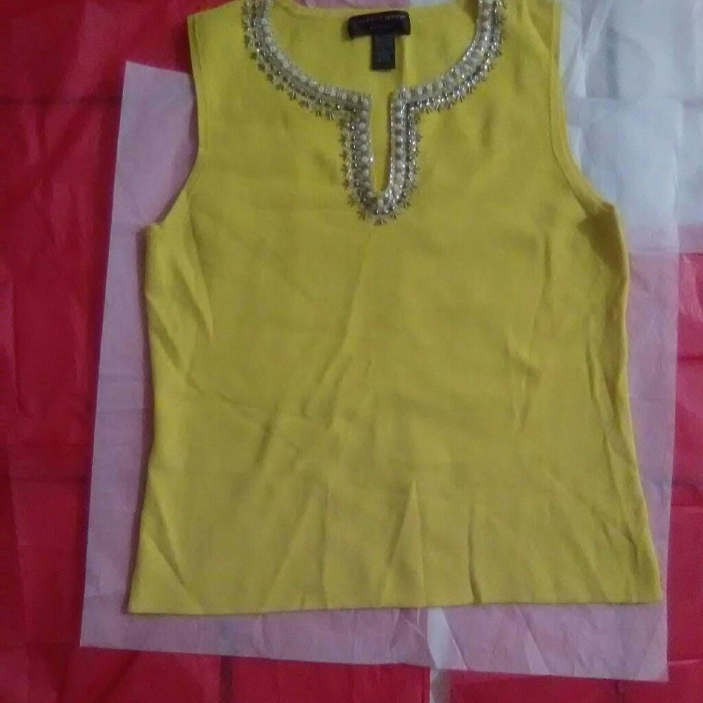 🟢 Cable & Guage Petite Yellow  Sleeveless Top